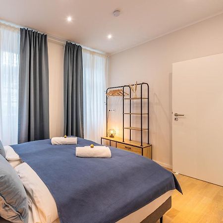 Vivid Luxury Apartment Ludwigsburg - Bluehendes Barock-Forum-Schloss-Modern Exterior foto